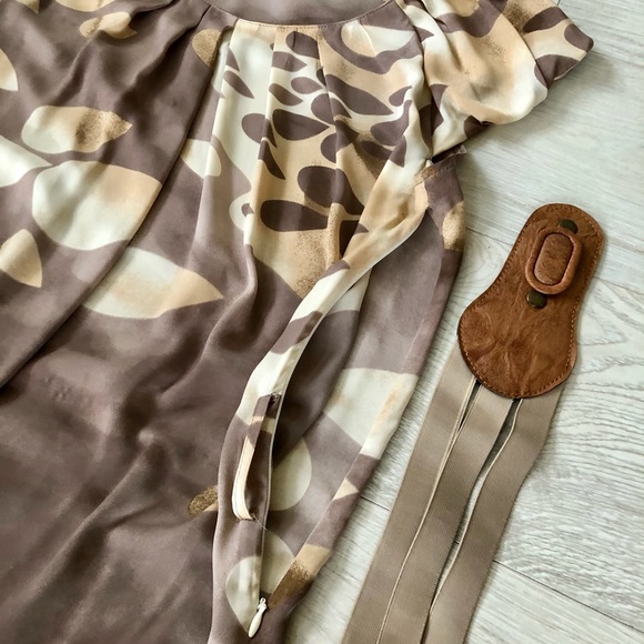 European Designer Favori Silky Belted Dress - Picture 3 of 16